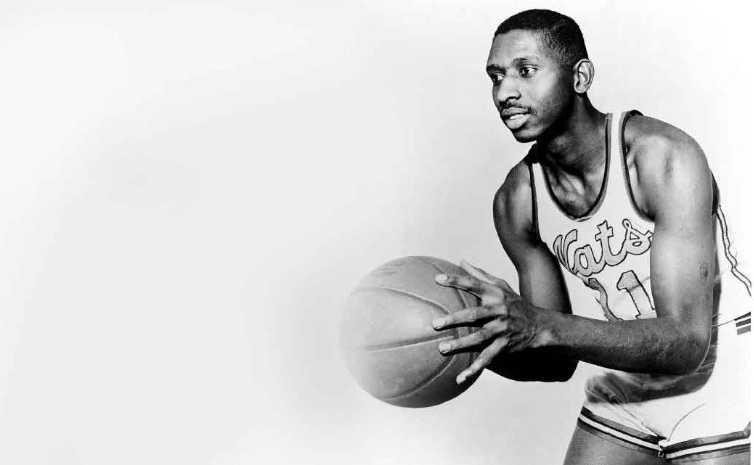 Earl Lloyd, el primer jugador de color en la historia de la NBA ...